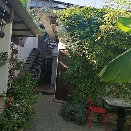 Magnoliia Hotel Soechoemi Buitenkant foto