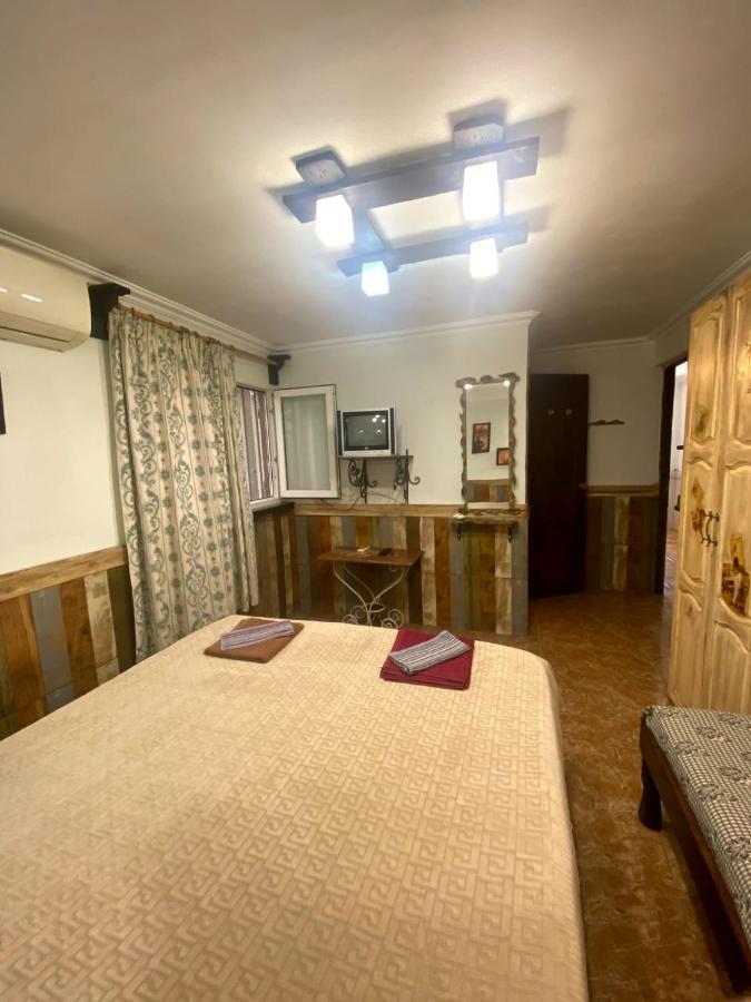 Magnoliia Hotel Soechoemi Buitenkant foto