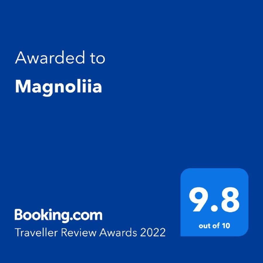 Magnoliia Hotel Soechoemi Buitenkant foto