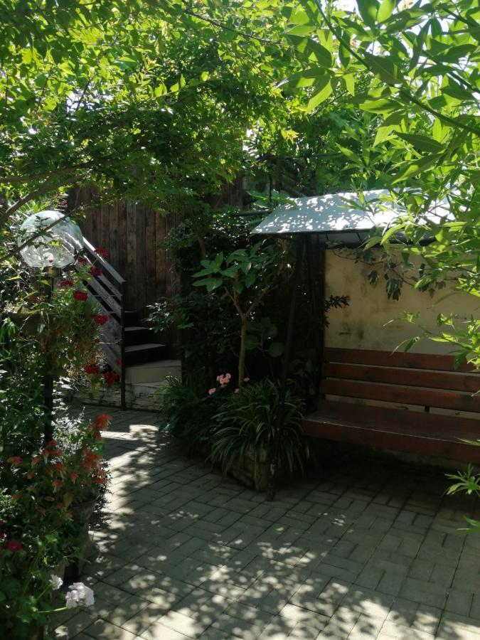 Magnoliia Hotel Soechoemi Buitenkant foto